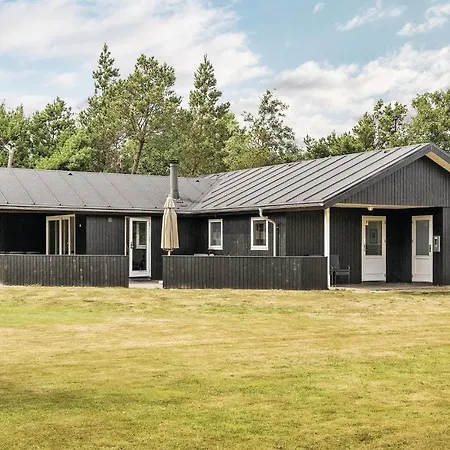 Three-bedroom Holiday In Casa vacanze Blåvand