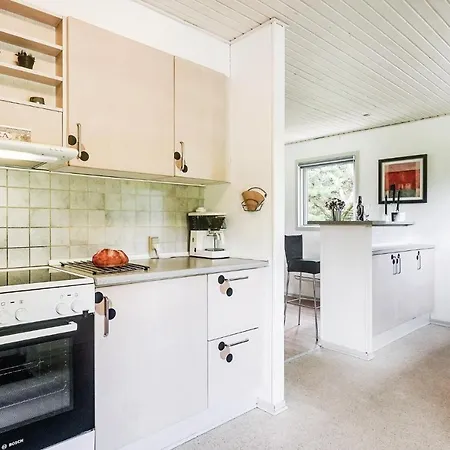 Three-bedroom Holiday In Casa vacanze